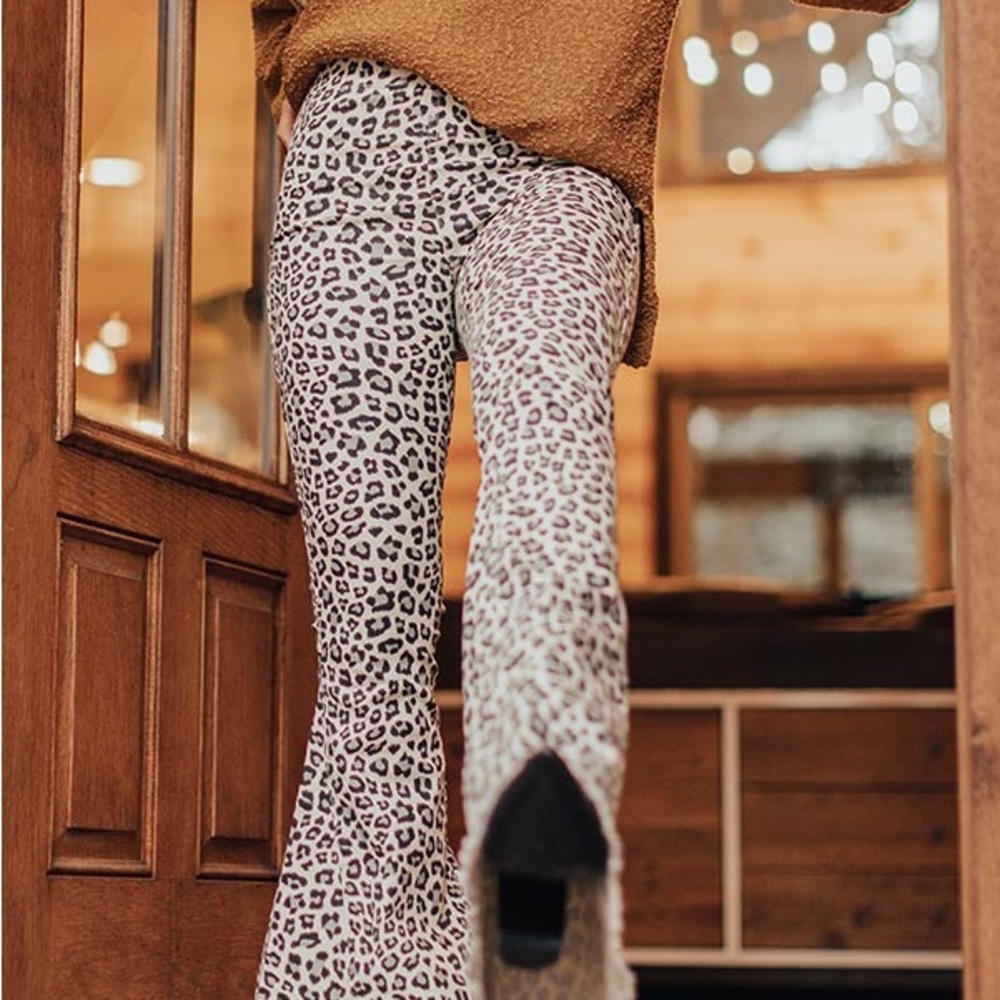 Impressions flare pants